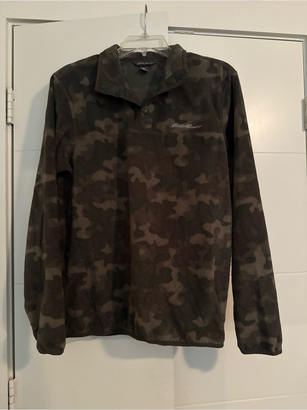 Eddie Bauer Camouflage Pullover Fleece in Olive and Brown